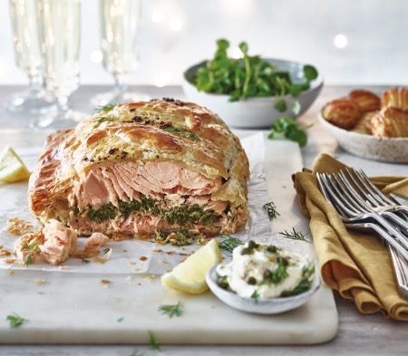 Salmon en Croute image
