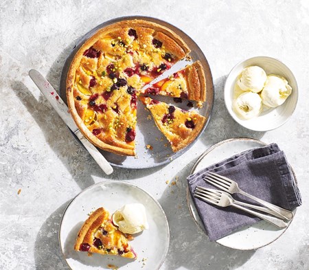 Peach & Raspberry Tart Peach & Raspberry Tart