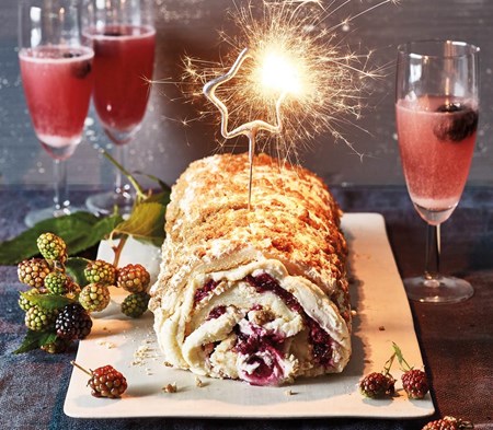 Blackberry & Sloe Gin Pavlova Blackberry & Sloe Gin Pavlova