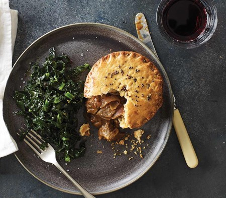 Classic Steak & Ale Pie Classic Steak & Ale Pie